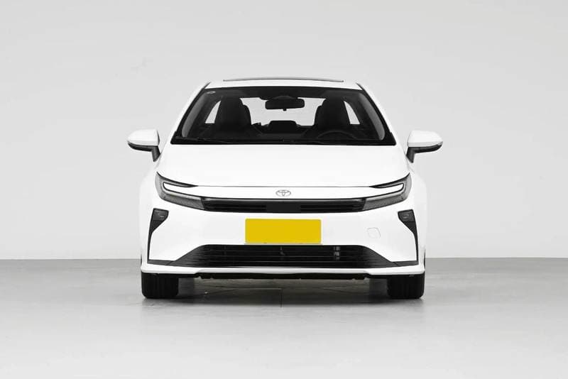 2025 Toyota Corolla XLI EXECUTIVE HEV thumbnail 2