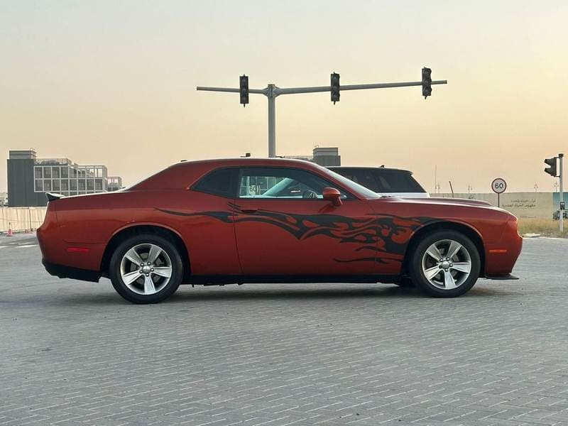 2020 Dodge Challenger SXT thumbnail 7