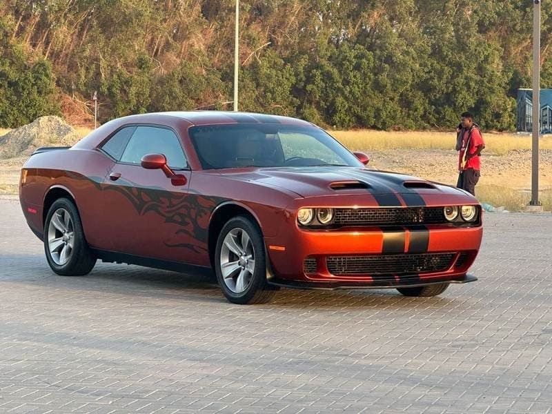 2020 Dodge Challenger SXT thumbnail 4