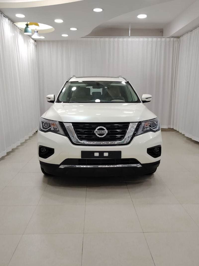 2018 Nissan Pathfinder SV thumbnail 2