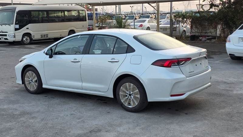 2026 Toyota Corolla XLI thumbnail 6