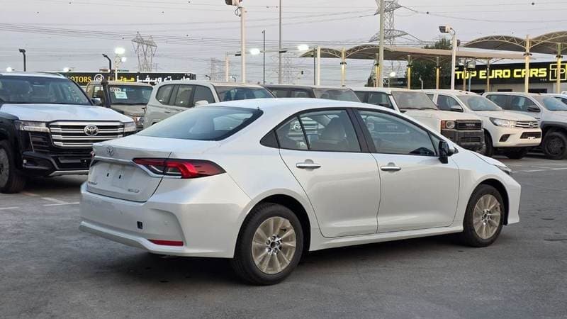 2026 Toyota Corolla XLI thumbnail 4