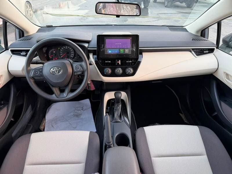 2025 Toyota Corolla XLI thumbnail 7