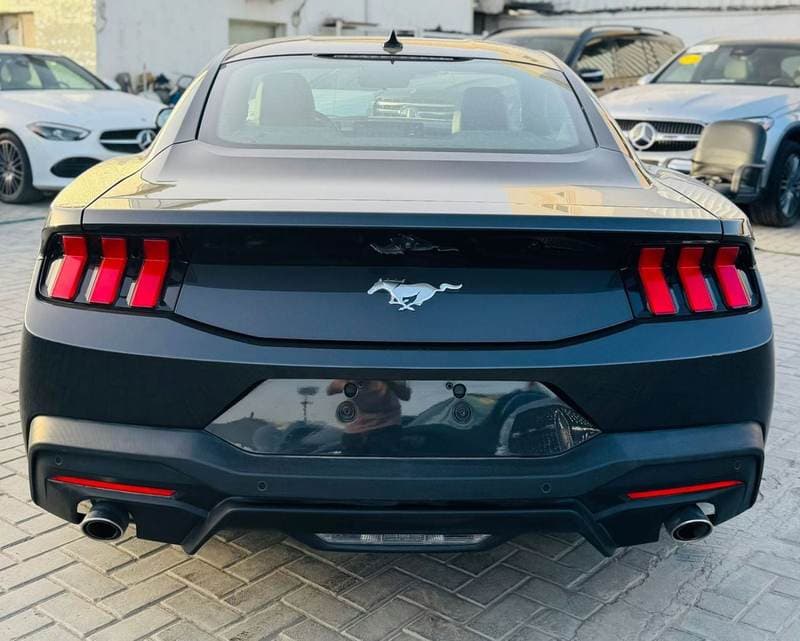 2024 Ford Mustang STANDARD thumbnail 6