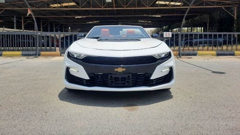 2019 Chevrolet Camaro 3LT RS thumbnail 2