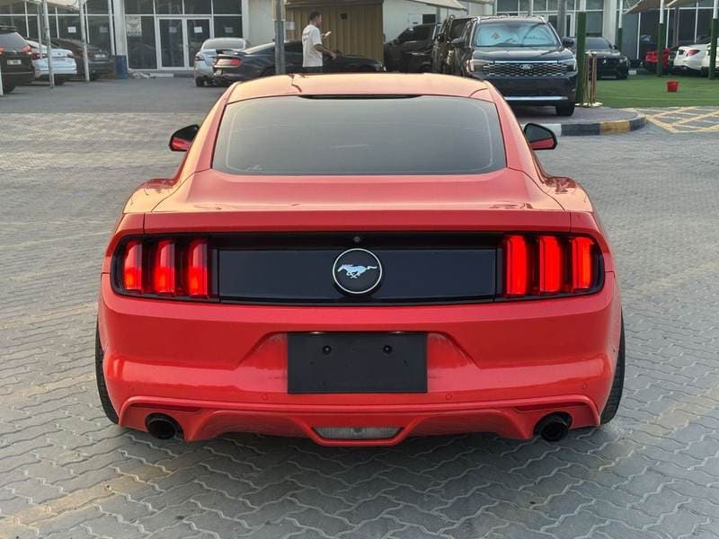 2015 Ford Mustang STANDARD thumbnail 8