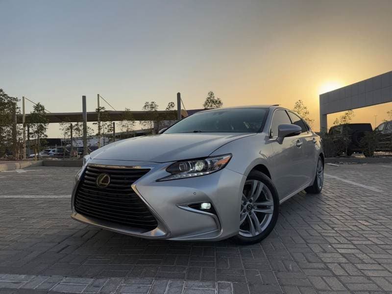 2016 Lexus ES350 PLATINUM thumbnail 3