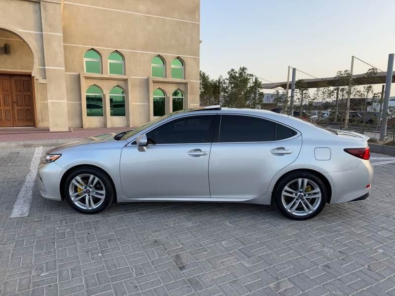 2016 Lexus ES350 PLATINUM thumbnail 6