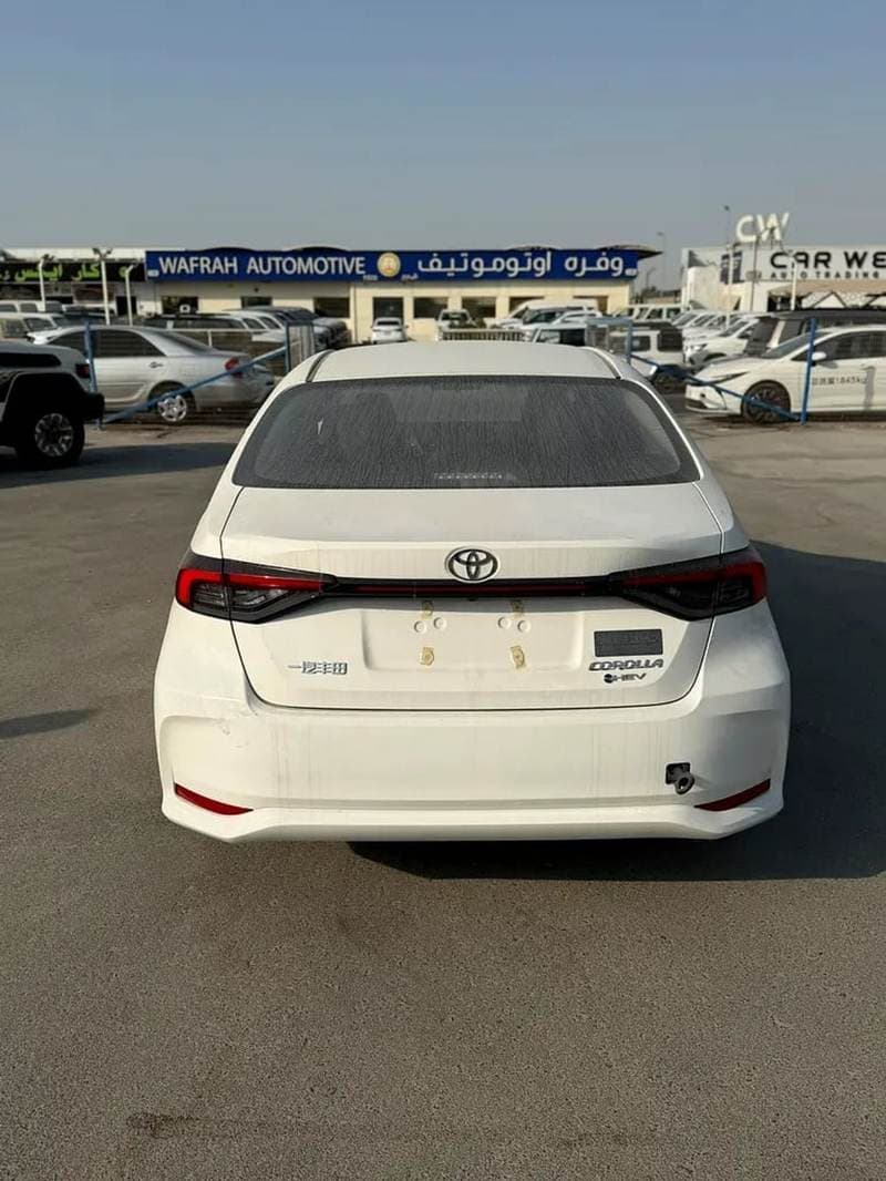2026 Toyota Corolla XLI HEV thumbnail 4