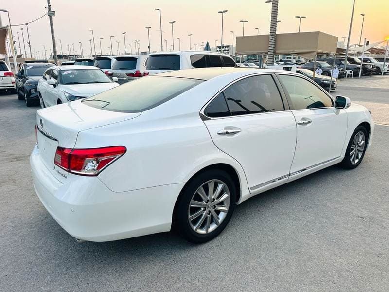 2011 Lexus ES350 PLATINUM thumbnail 4