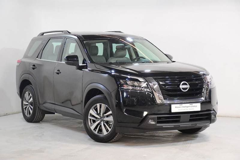 2025 Nissan Pathfinder S
