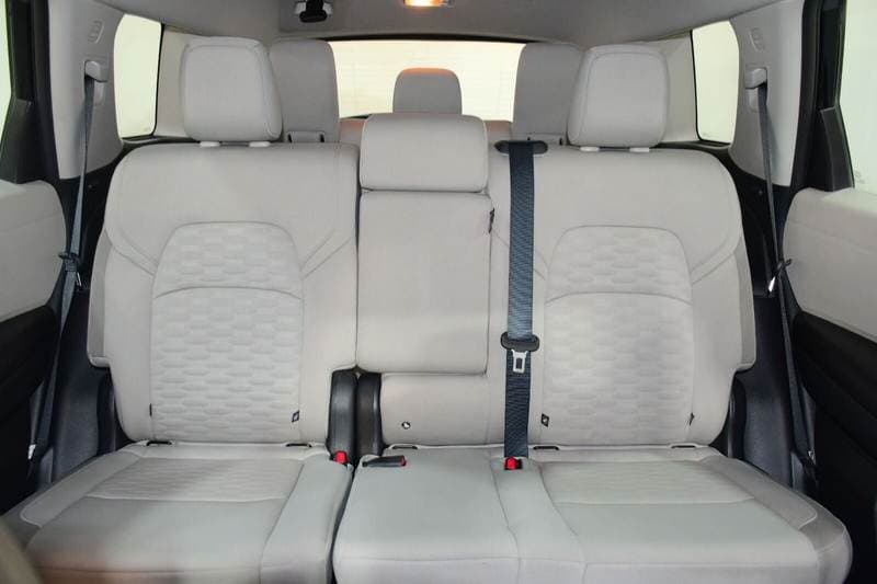 2025 Nissan Pathfinder S thumbnail 7