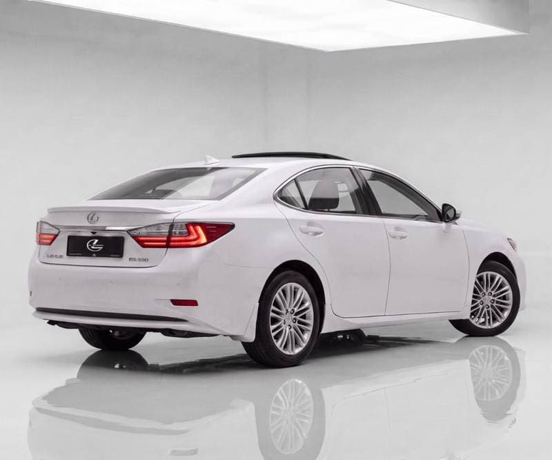 2016 Lexus ES350 PLATINUM thumbnail 4