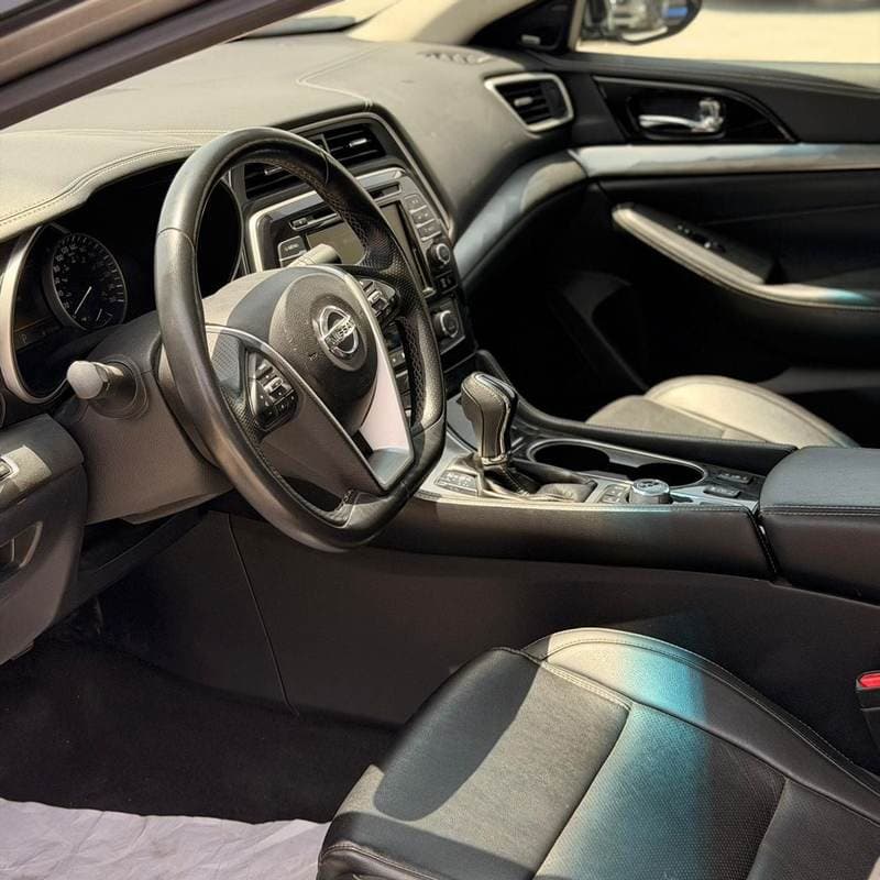 2022 Nissan Maxima SL thumbnail 7