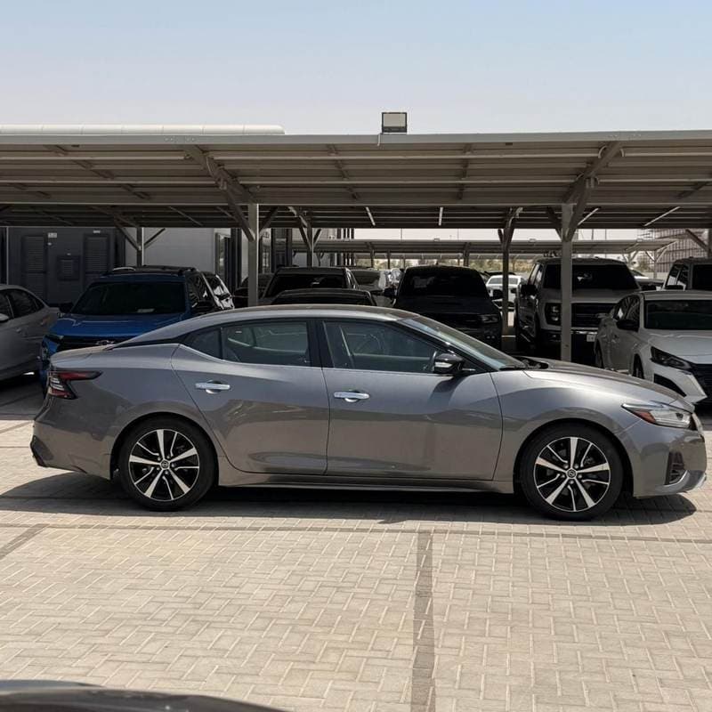2022 Nissan Maxima SL thumbnail 4