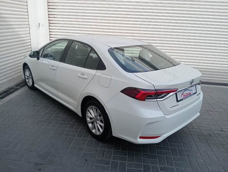 2021 Toyota Corolla XLI thumbnail 3