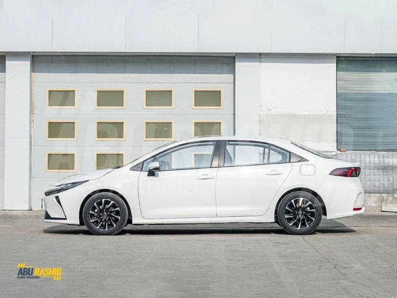 2026 Toyota Corolla XLI HEV thumbnail 7