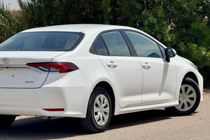 2024 Toyota Corolla XLI thumbnail 5