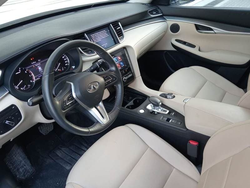 2021 Infiniti QX50 LUXE thumbnail 7