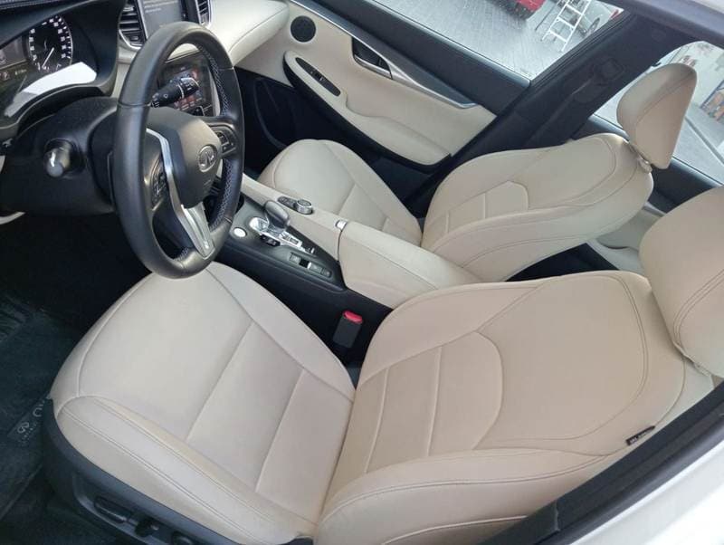 2021 Infiniti QX50 LUXE thumbnail 8