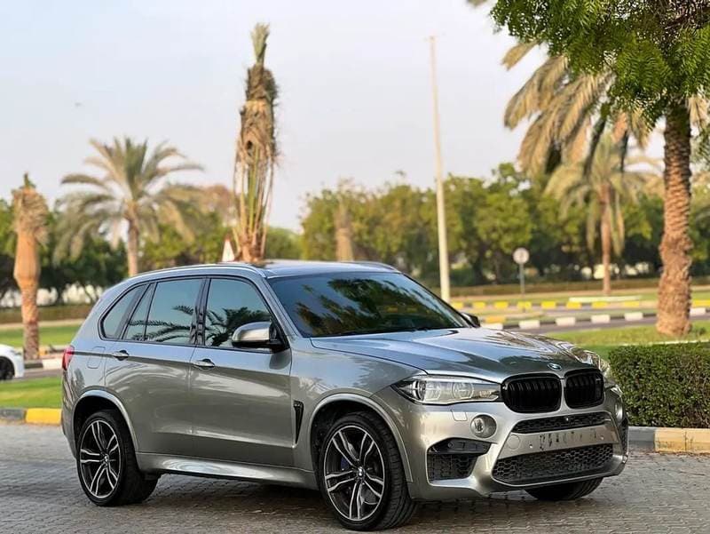 2015 BMW X5 50i M SPORT thumbnail 3