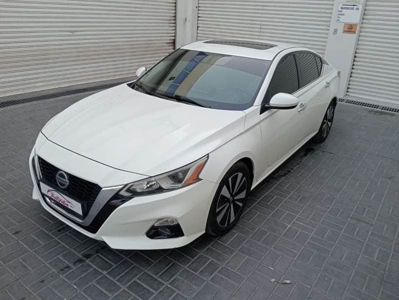 2020 Nissan Altima SV thumbnail 2