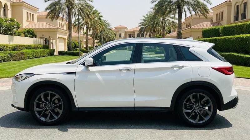 2021 Infiniti QX50 LUXE thumbnail 5