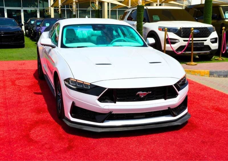 2022 Ford Mustang STANDARD thumbnail 3