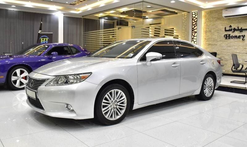 2015 Lexus ES350 PLATINUM thumbnail 3