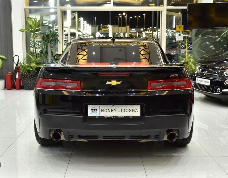 2014 Chevrolet Camaro RS thumbnail 5