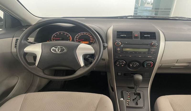 2013 Toyota Corolla XLI thumbnail 8