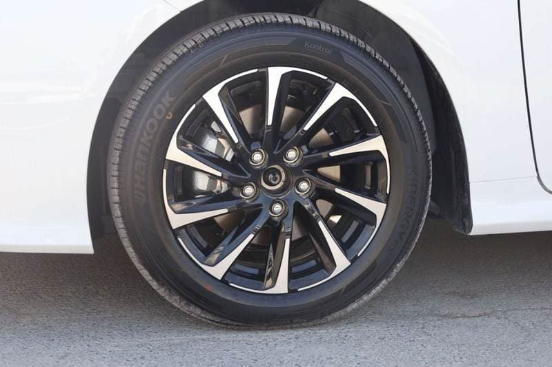 2026 Toyota Corolla thumbnail 5