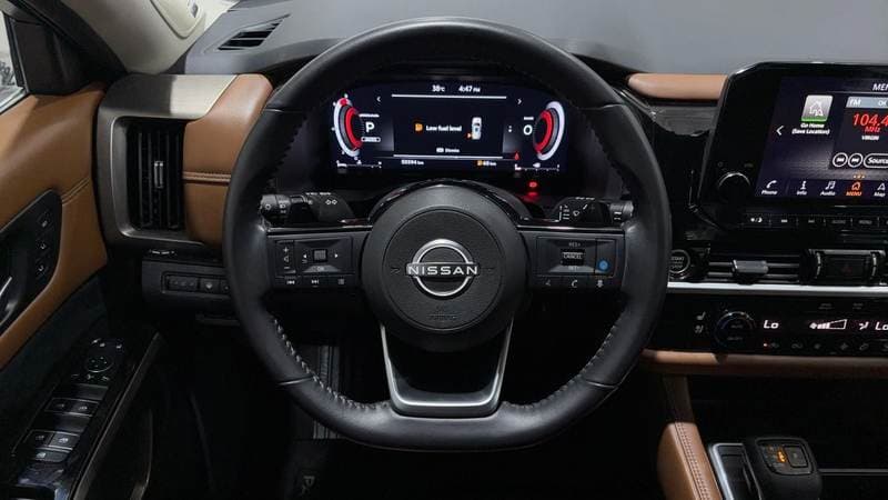 2024 Nissan Pathfinder SL thumbnail 8
