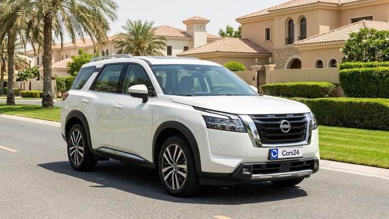 2024 Nissan Pathfinder SL