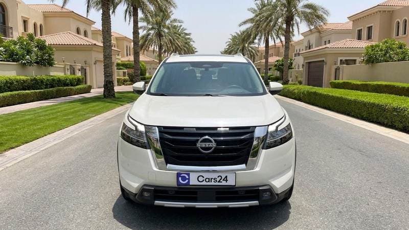 2024 Nissan Pathfinder SL thumbnail 6