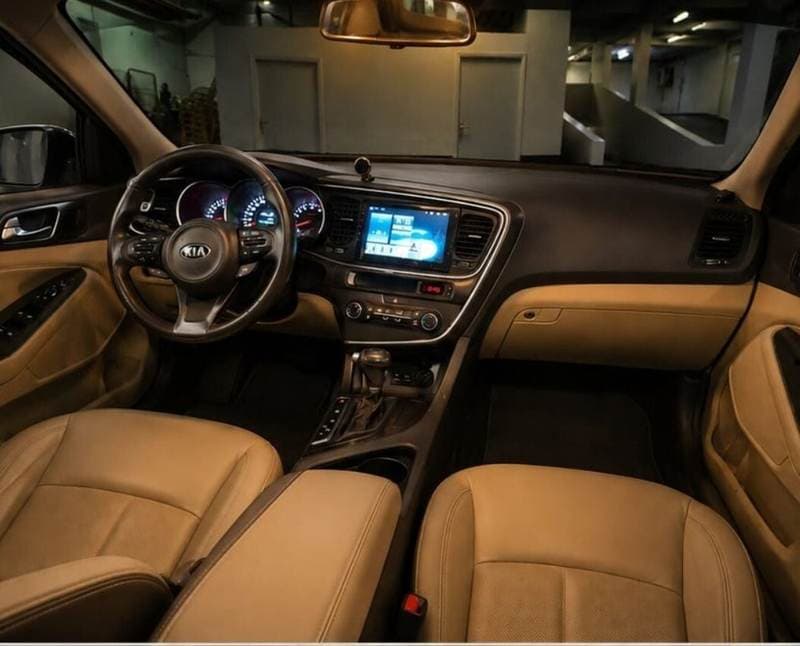 2016 Kia Optima LX thumbnail 4