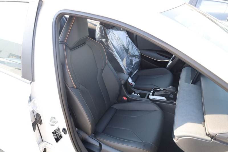 2025 Toyota Corolla XLI EXECUTIVE HEV thumbnail 8