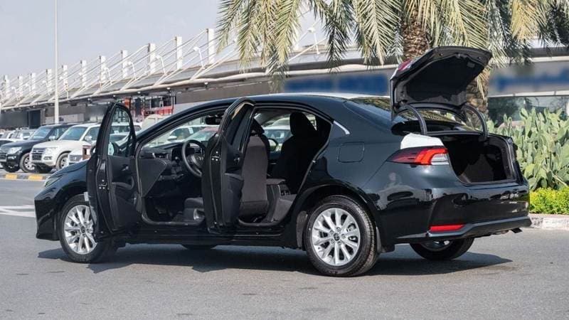 2024 Toyota Corolla XLI thumbnail 7