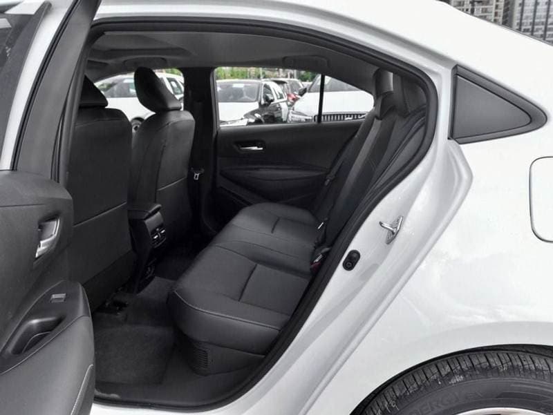 2025 Toyota Corolla XLI EXECUTIVE thumbnail 4