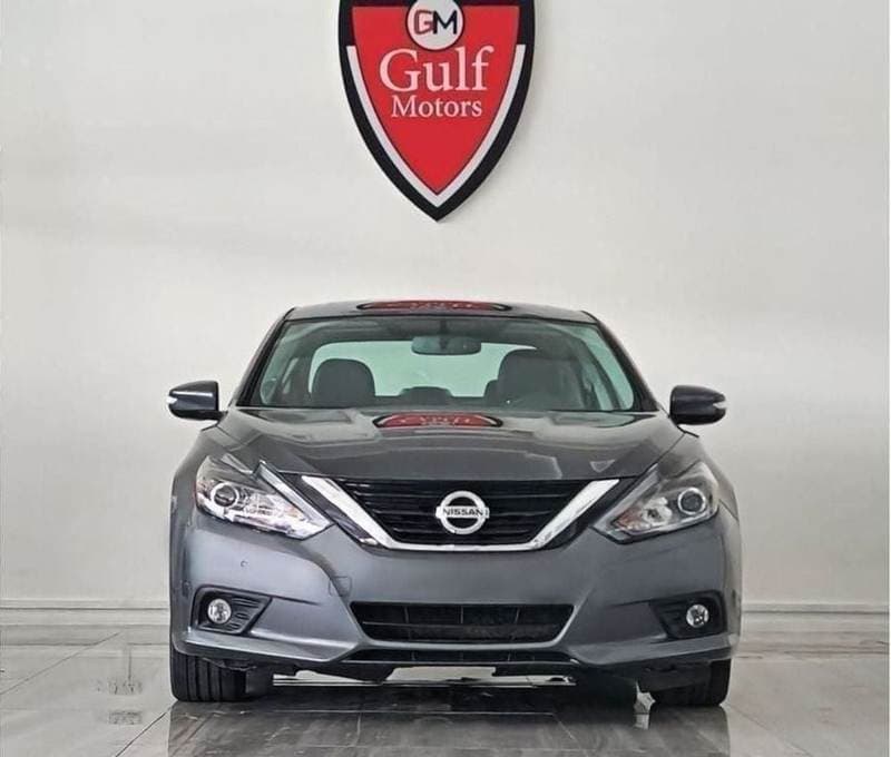2017 Nissan Altima SL thumbnail 2