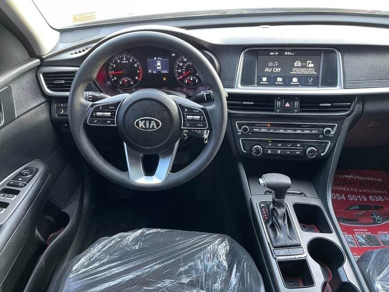 2019 Kia Optima LX thumbnail 7