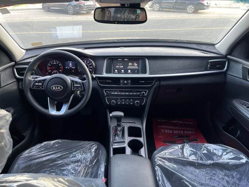 2019 Kia Optima LX thumbnail 5