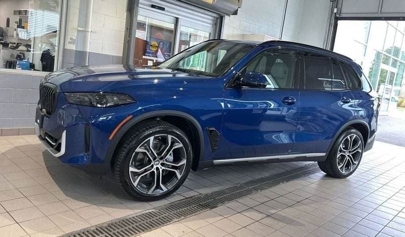 2025 BMW X5 XDRIVE40i M SPORT thumbnail 6