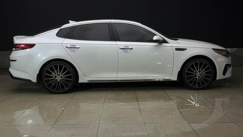 2019 Kia Optima LX thumbnail 8