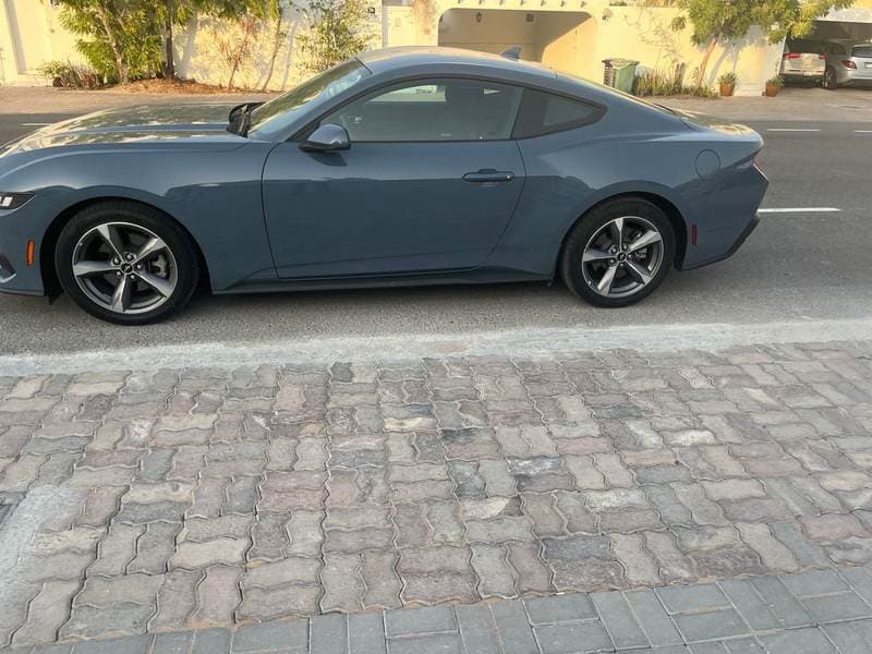 2024 Ford Mustang PREMIUM thumbnail 4