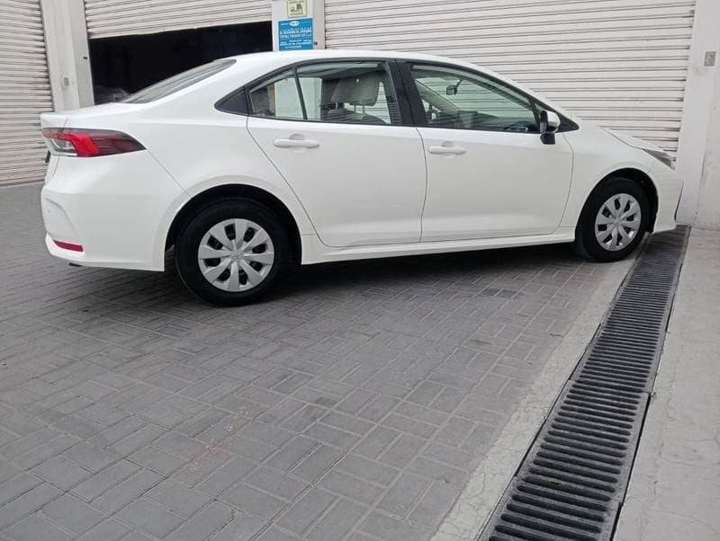 2023 Toyota Corolla XLI thumbnail 6
