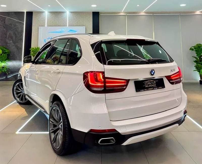 2015 BMW X5 50i M SPORT thumbnail 5