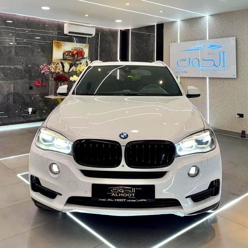2015 BMW X5 50i M SPORT thumbnail 3