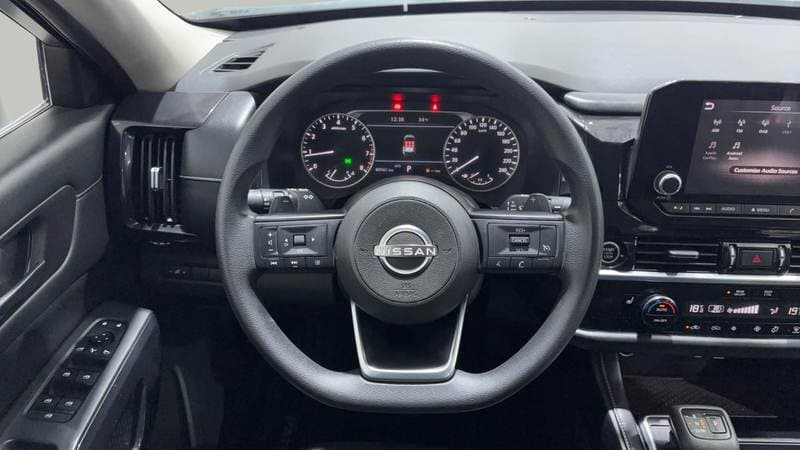 2023 Nissan Pathfinder S thumbnail 8