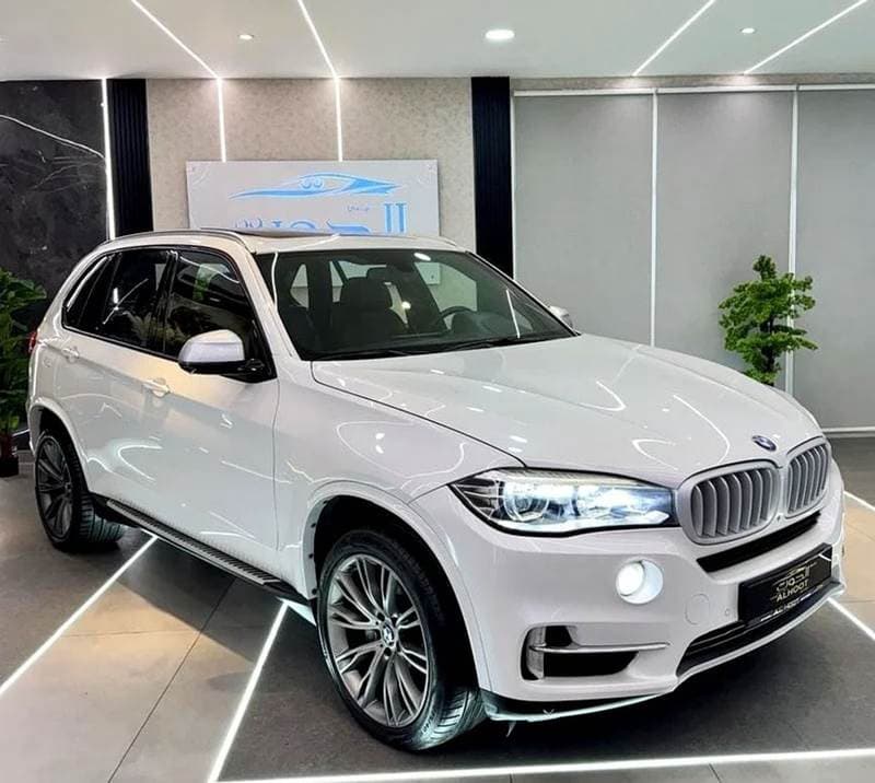 2016 BMW X5 50i thumbnail 2